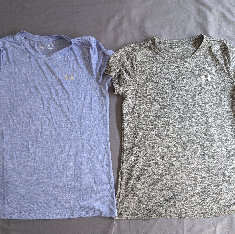 (2) Womens Under‎ Armour Heat Gear Polyester Shirts Size Medium
